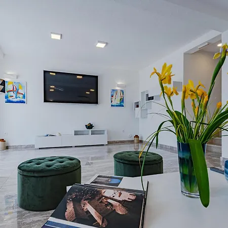 بيت للعطل Awesome In With Wifi *