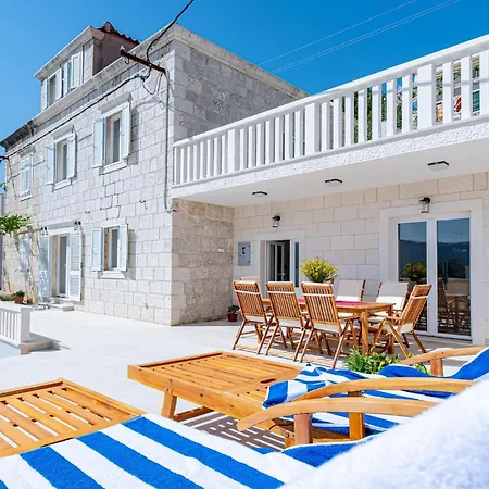 Awesome In With House Sea View * Kuciste