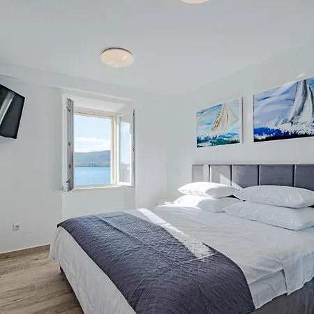 Awesome In With House Sea View * Kuciste