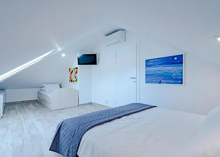Awesome In With Wifi בית נופש *